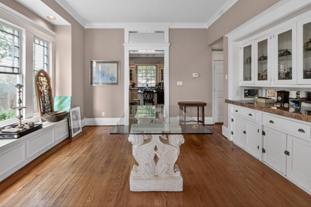 2009 Arlington Street, Houston, TX 77008