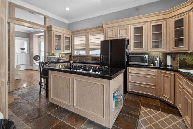 2009 Arlington Street, Houston, TX 77008