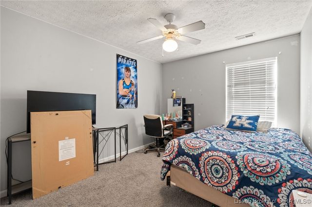 804 Twin Oaks Drive, Henryville, IN 47126