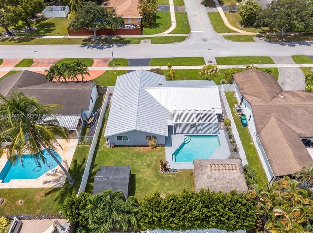 5804 SW 116th Avenue, Cooper City, FL 33330