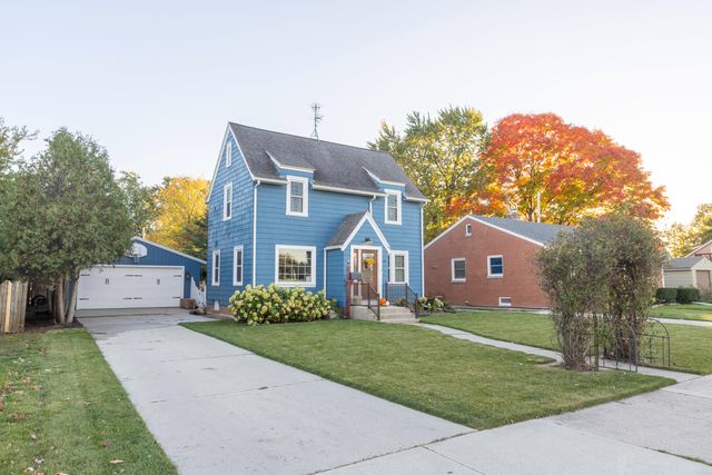 915 North AVENUE, Sheboygan, WI 53083