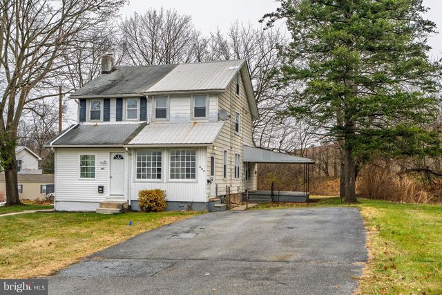 609 LAWN, Reading, PA 19608