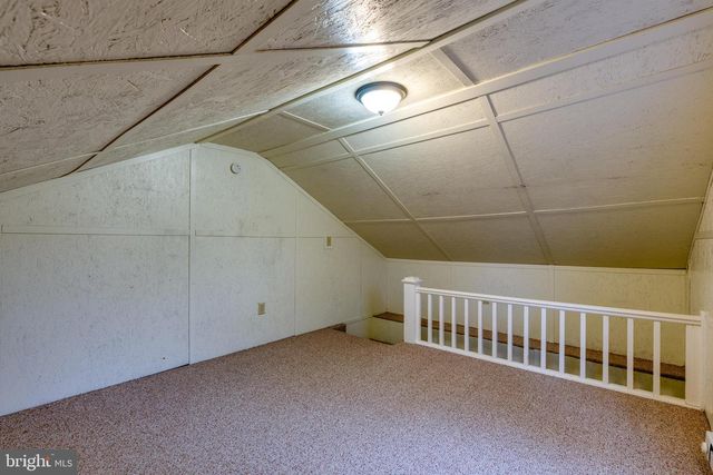 609 LAWN, Reading, PA 19608