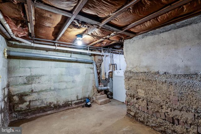 609 LAWN, Reading, PA 19608