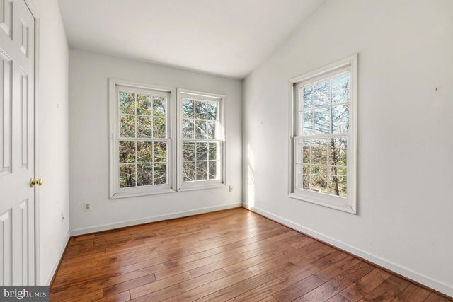 6317 CROOKED OAK LN, Falls Church, VA 22042