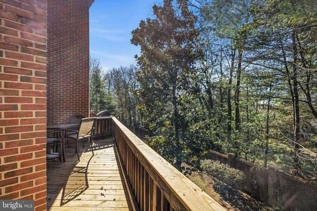 6317 CROOKED OAK LN, Falls Church, VA 22042