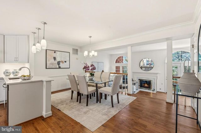 6317 CROOKED OAK LN, Falls Church, VA 22042