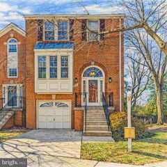 6317 CROOKED OAK LN, Falls Church, VA 22042