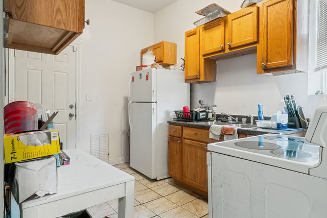 1428 S Sawyer Avenue, Chicago, IL 60623