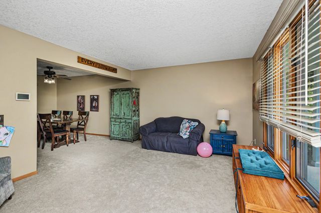 829 SE Laurie Lane, Ankeny, IA 50021