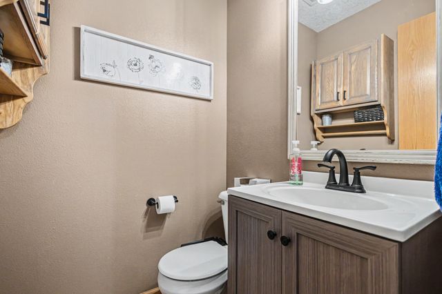 829 SE Laurie Lane, Ankeny, IA 50021