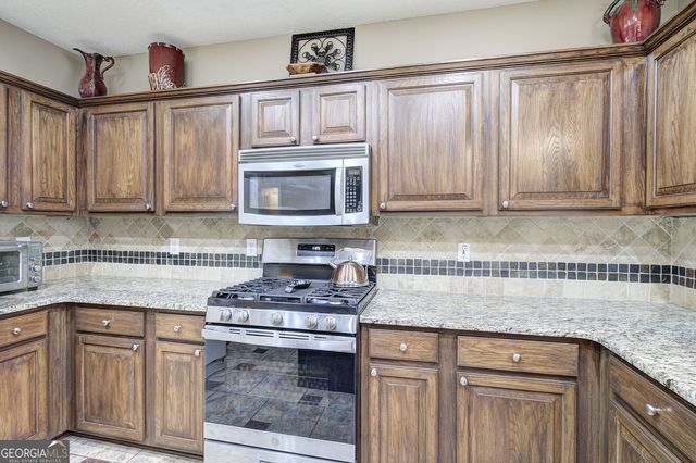 1000 Evian Way, Kennesaw, GA 30152