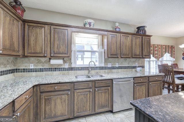 1000 Evian Way, Kennesaw, GA 30152