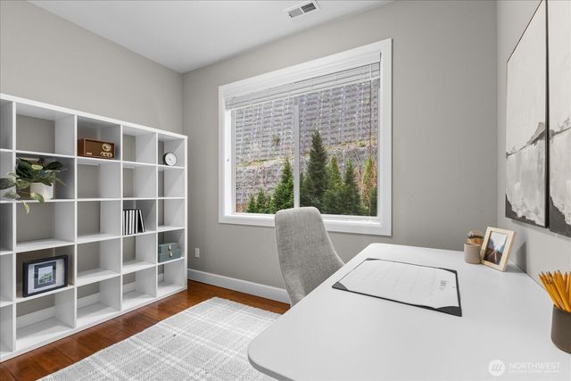 20048 94th Drive NE, Bothell, WA 98011