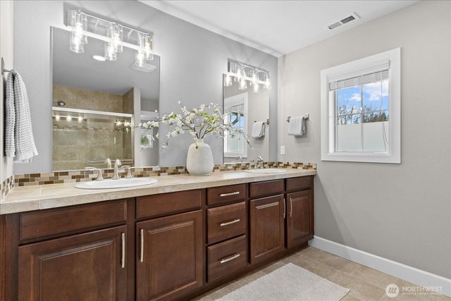 20048 94th Drive NE, Bothell, WA 98011