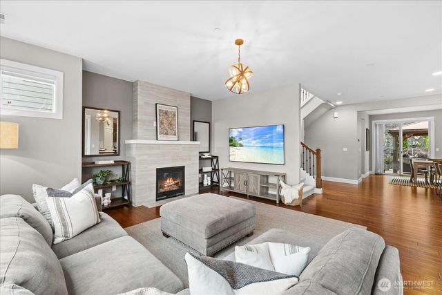 20048 94th Drive NE, Bothell, WA 98011