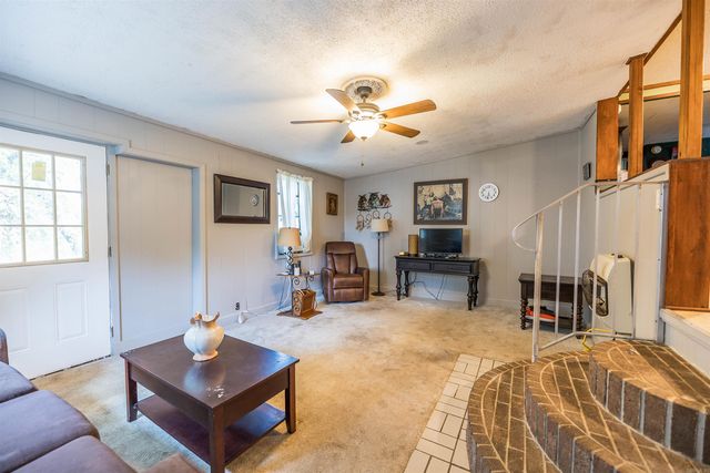 396 Highway 387, Chidester, AR 71726