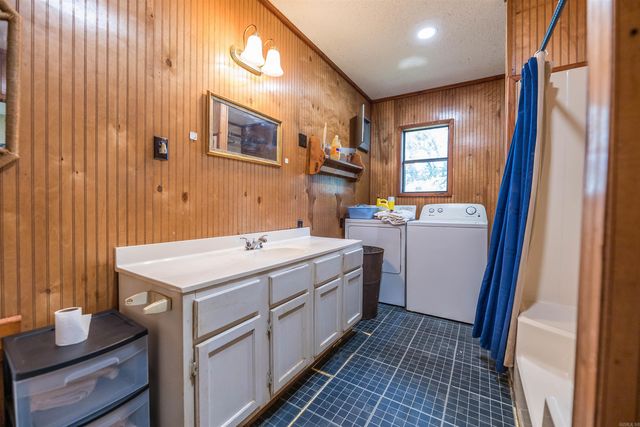 396 Highway 387, Chidester, AR 71726