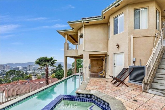 876 Harrington, Glendale, CA 91207