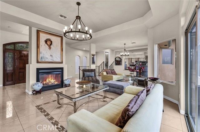 876 Harrington, Glendale, CA 91207