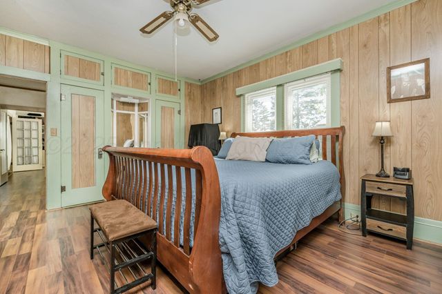 510 S Bugbee Avenue, Clarendon, TX 79226