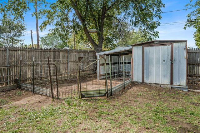 510 S Bugbee Avenue, Clarendon, TX 79226