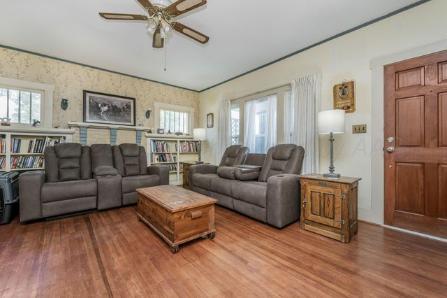 510 S Bugbee Avenue, Clarendon, TX 79226