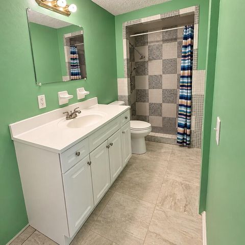 915 RUTLAND Street, Opa-Locka, Opa Locka, FL 33054