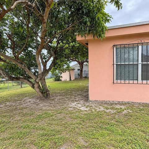 915 RUTLAND Street, Opa-Locka, Opa Locka, FL 33054