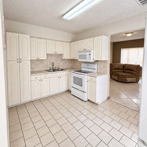 915 RUTLAND Street, Opa-Locka, Opa Locka, FL 33054