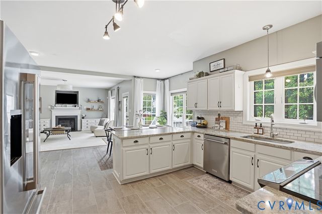 8366 Sherrington Dr, Mechanicsville, VA 23111