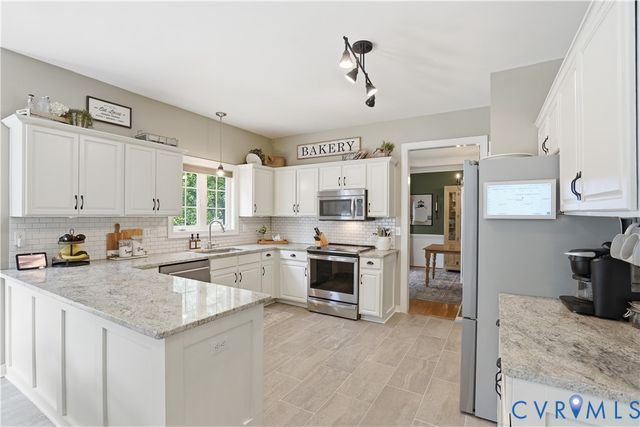 8366 Sherrington Dr, Mechanicsville, VA 23111