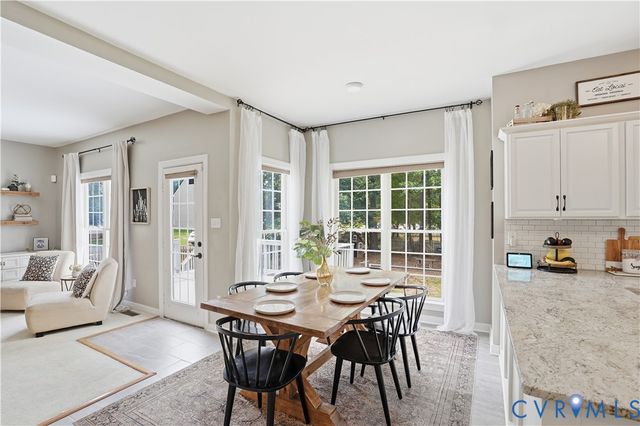 8366 Sherrington Dr, Mechanicsville, VA 23111