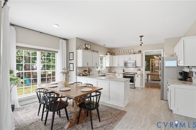 8366 Sherrington Dr, Mechanicsville, VA 23111