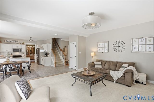 8366 Sherrington Dr, Mechanicsville, VA 23111