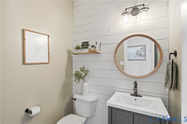 8366 Sherrington Dr, Mechanicsville, VA 23111