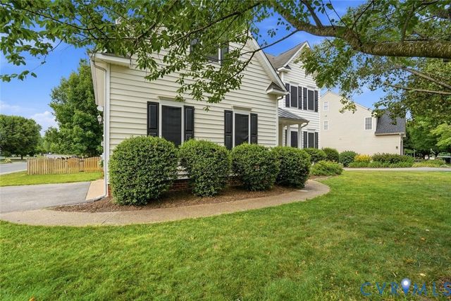 8366 Sherrington Dr, Mechanicsville, VA 23111