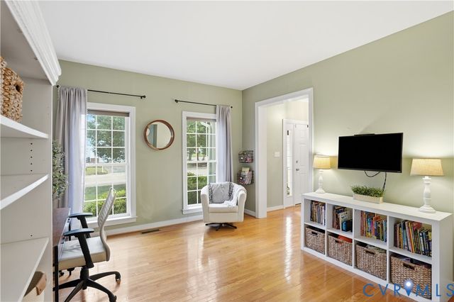 8366 Sherrington Dr, Mechanicsville, VA 23111