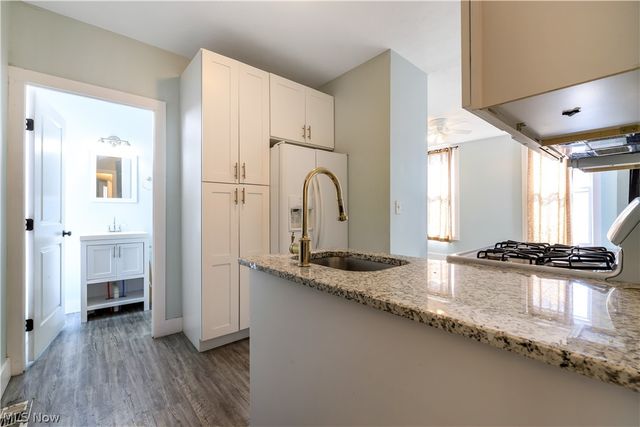 3161 Scranton Road, Cleveland, OH 44109