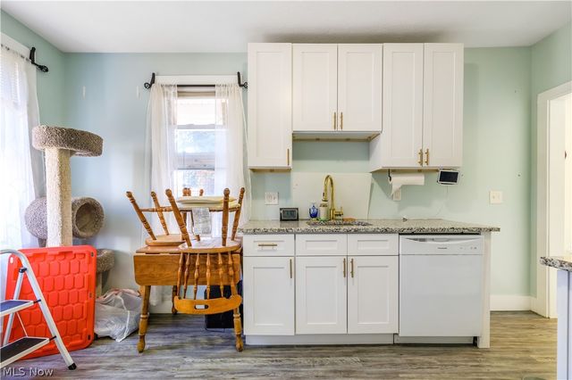 3161 Scranton Road, Cleveland, OH 44109