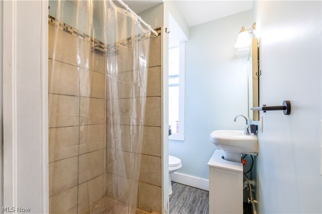 3161 Scranton Road, Cleveland, OH 44109