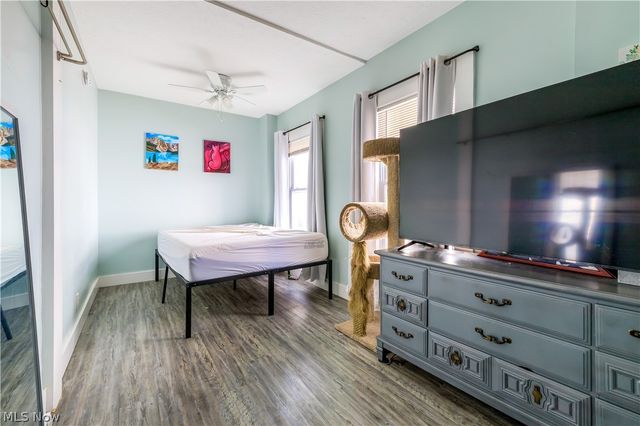 3161 Scranton Road, Cleveland, OH 44109