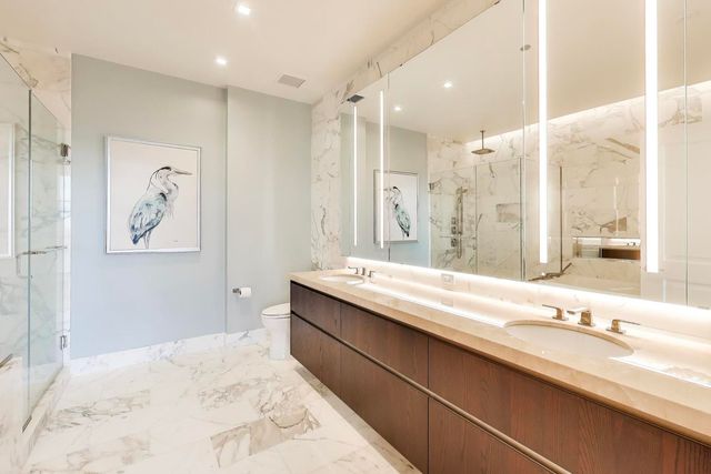 363 E Wacker Drive 2503, Chicago, IL 60601