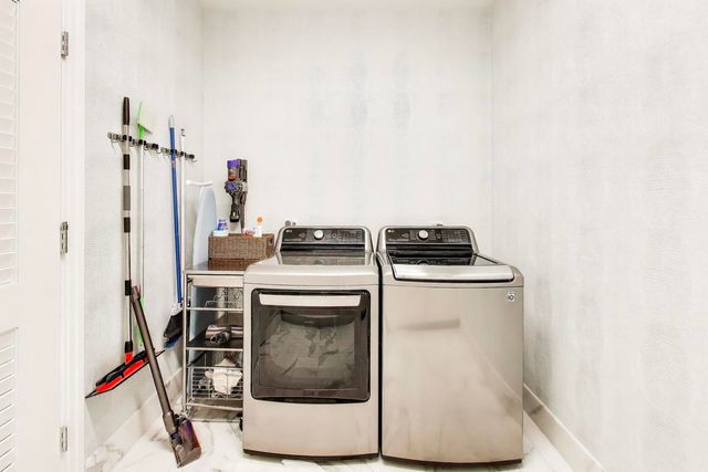 363 E Wacker Drive 2503, Chicago, IL 60601