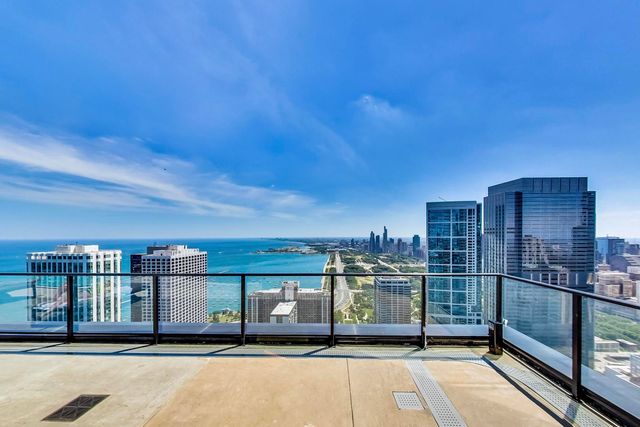 363 E Wacker Drive 2503, Chicago, IL 60601