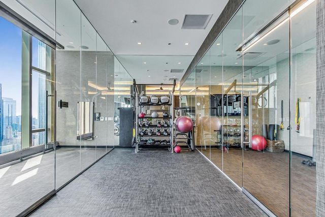 363 E Wacker Drive 2503, Chicago, IL 60601