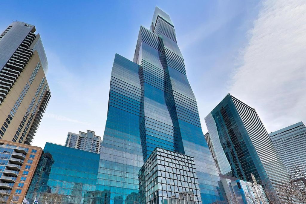 363 E Wacker Drive 2503, Chicago, IL 60601