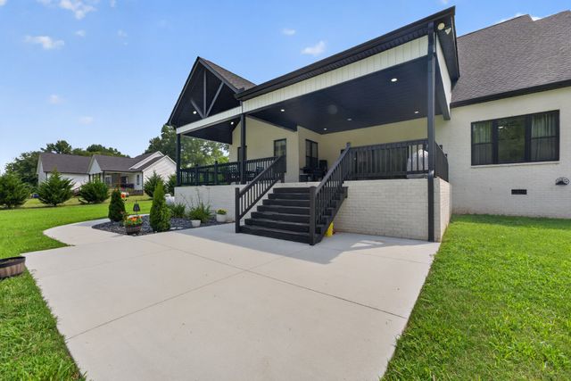 798 Haddon Ln, Winchester, TN 37398