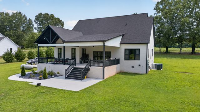 798 Haddon Ln, Winchester, TN 37398