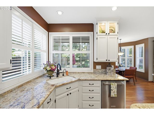 21820 Sw FULLER Dr, Tualatin, OR 97062
